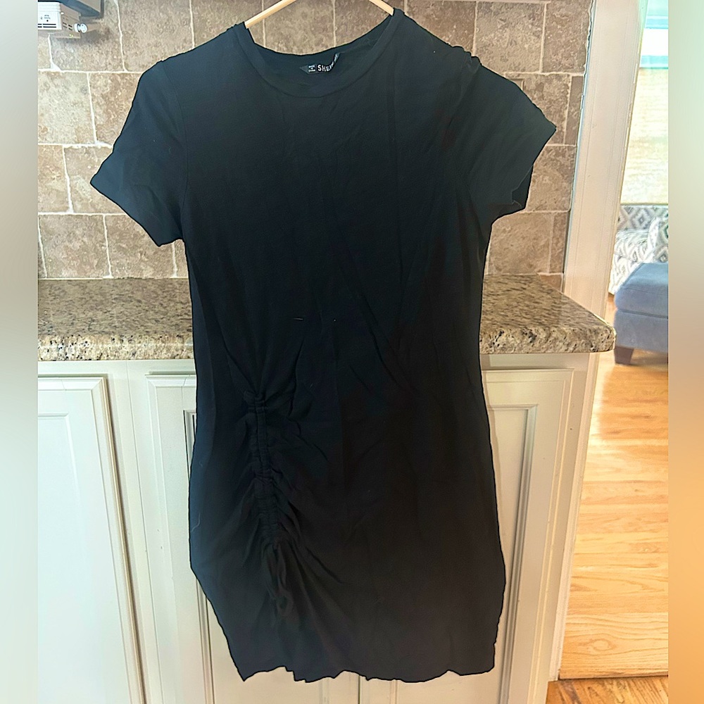 Black fitted ties / ruche in the front size large fits like med
